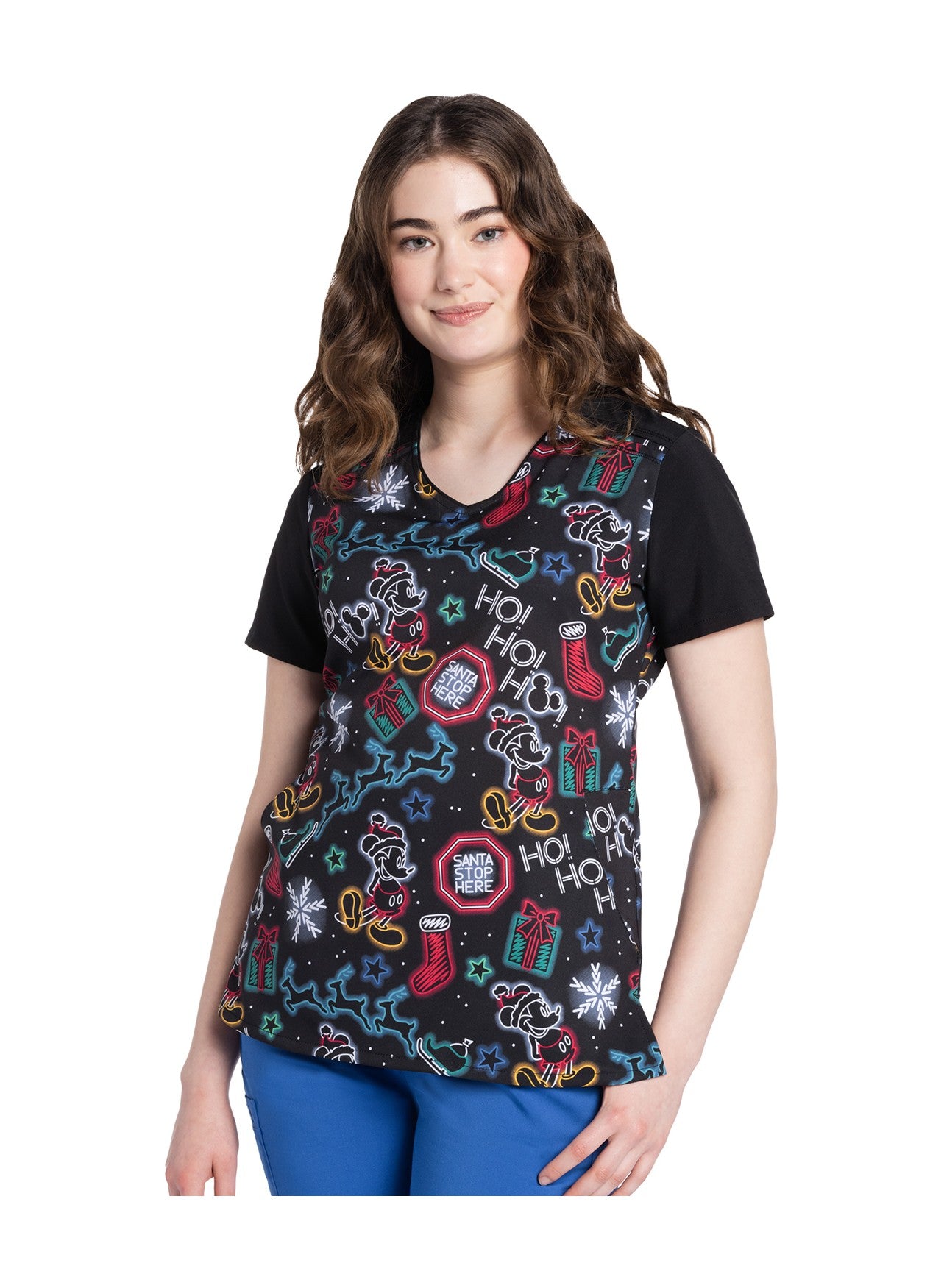 Top clínico Cherokee Disney TF639 mujer estampado MKWX fondo negro